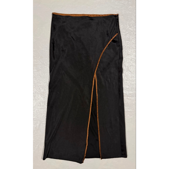 alice in the eve Dresses & Skirts - Alice in the Eve Asymmetrical Midi Skirt Clean Girl Model Quiet Luxury Y2K S